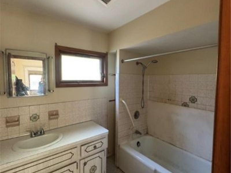 3660 E 76th Street, Unit Down, Cleveland, OH 44105 Photo 14