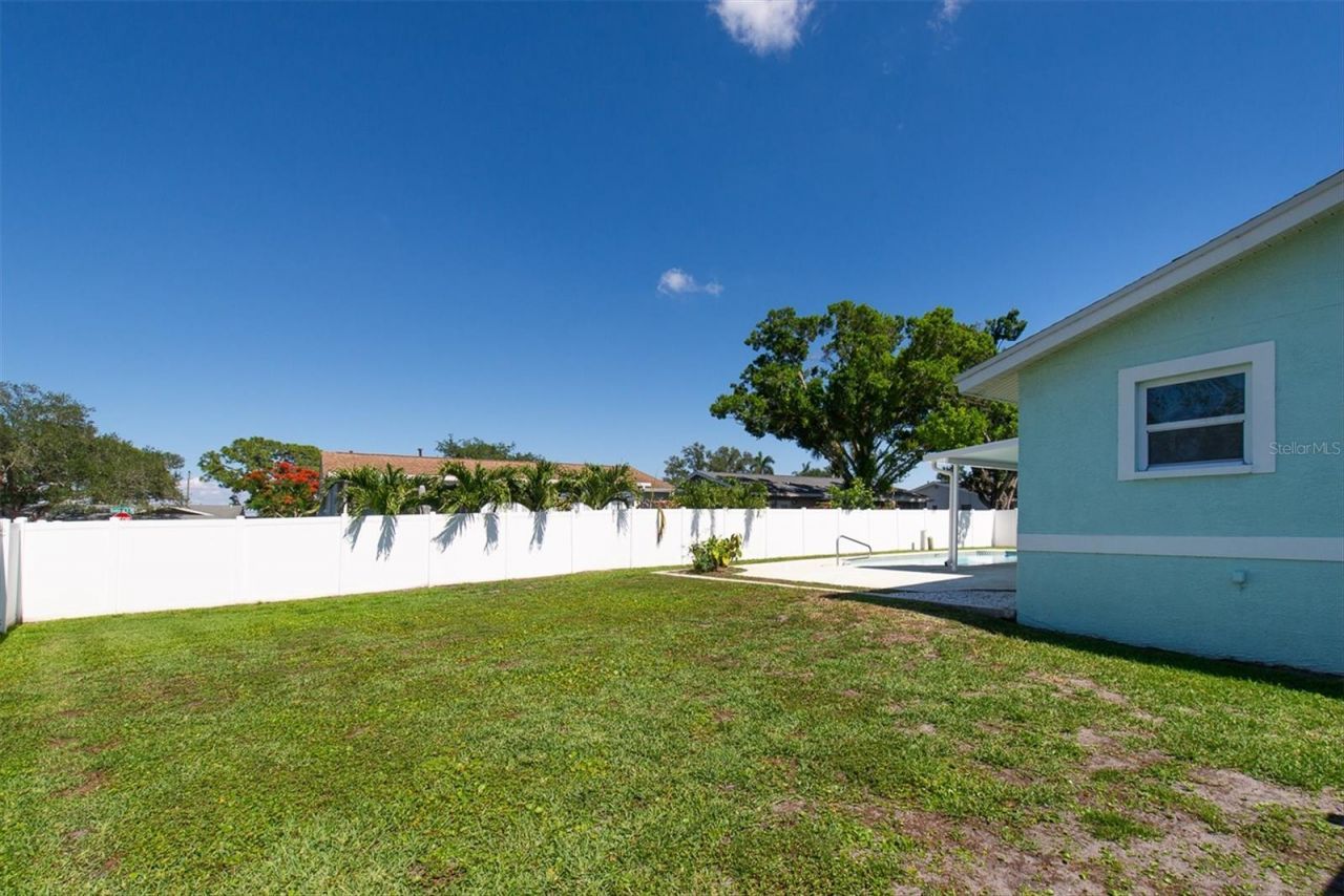 6035 19th Street Ne, Saint Petersburg, FL 33703 Photo