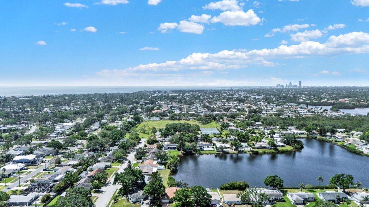 6035 19th Street Ne, Saint Petersburg, FL 33703 Photo