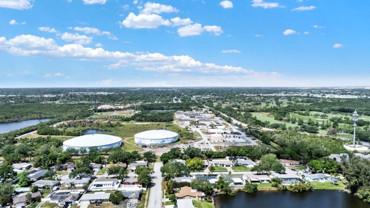 6035 19th Street Ne, Saint Petersburg, FL 33703 Photo