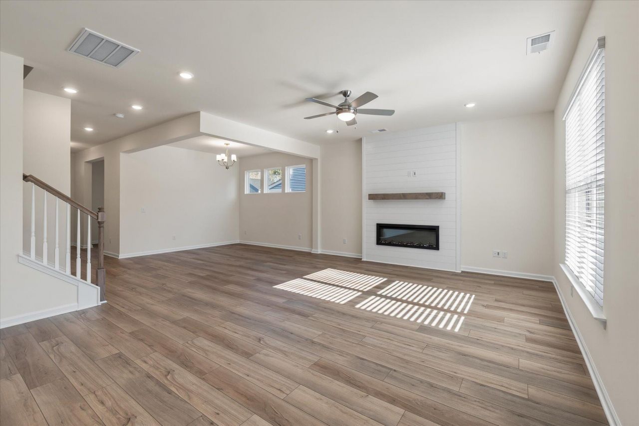 206 Palfrey Drive Photo 11