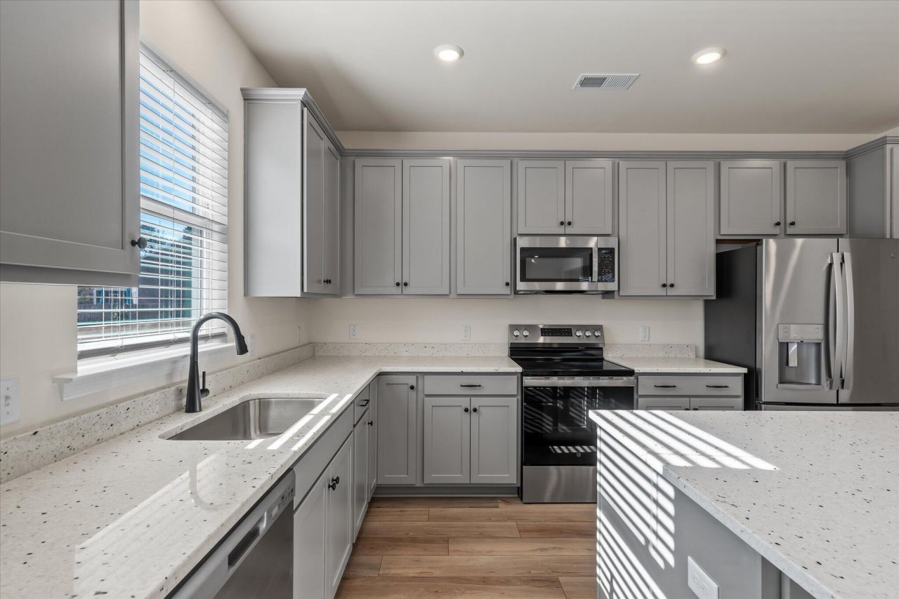 206 Palfrey Drive Photo 14