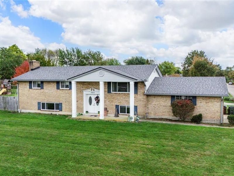 3653 Navara Drive, Beavercreek, OH 45431 Photo 2