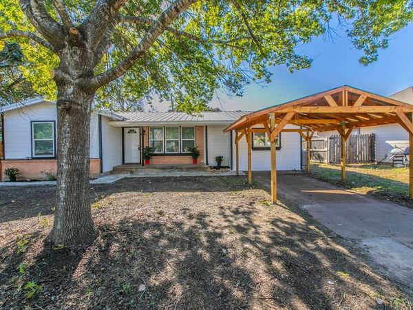 1017 S ADAMS, McGregor, TX 76657