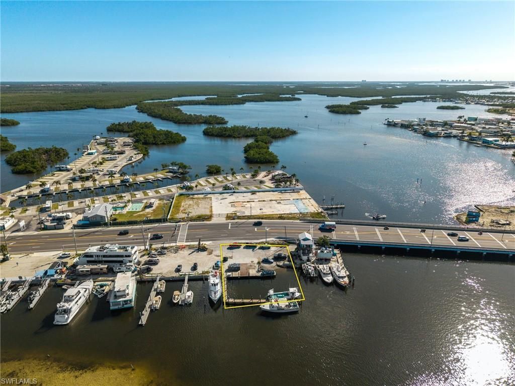 18850 San Carlos Blvd, Fort Myers Beach, FL 33931 Photo