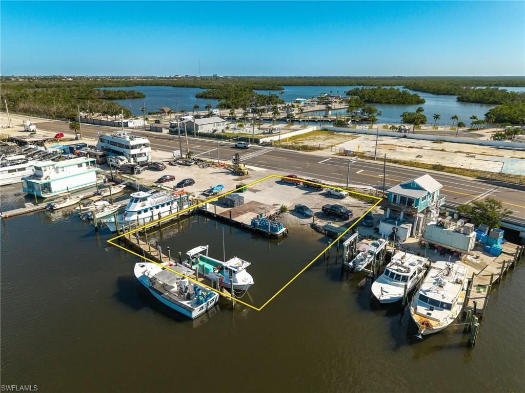 18850 San Carlos Blvd, Fort Myers Beach, FL 33931 Photo