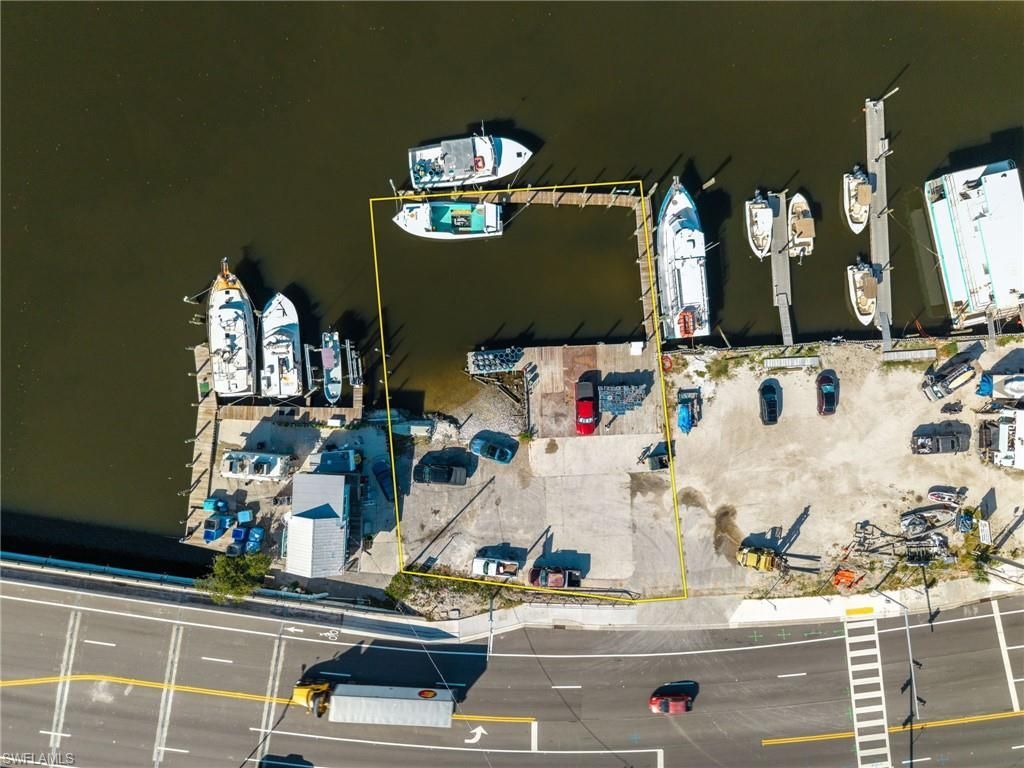 18850 San Carlos Blvd, Fort Myers Beach, FL 33931 Photo