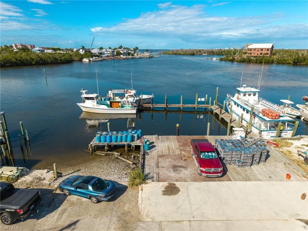 18850 San Carlos Blvd, Fort Myers Beach, FL 33931 Photo