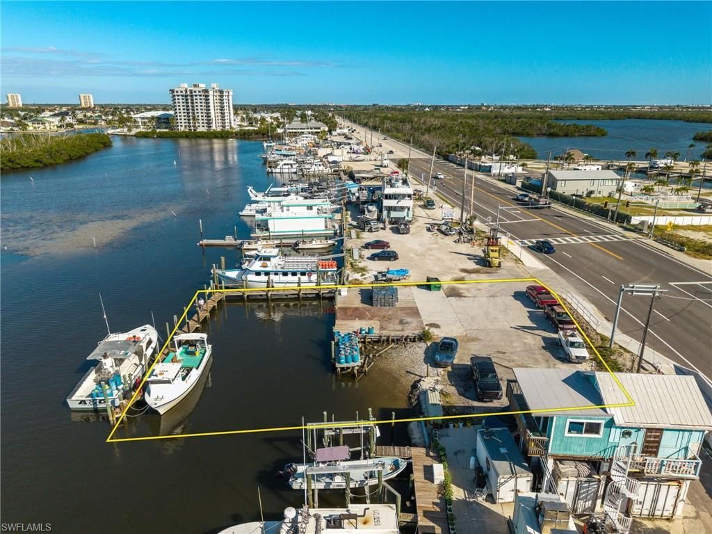 18850 San Carlos Blvd, Fort Myers Beach, FL 33931 Photo
