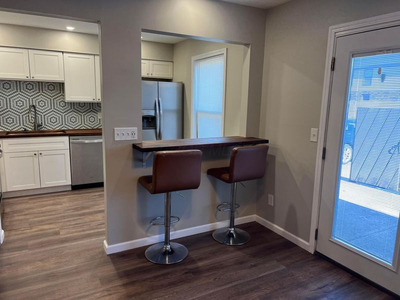 1590 Jacqueline Court, Columbus, OH 43232 Photo 3