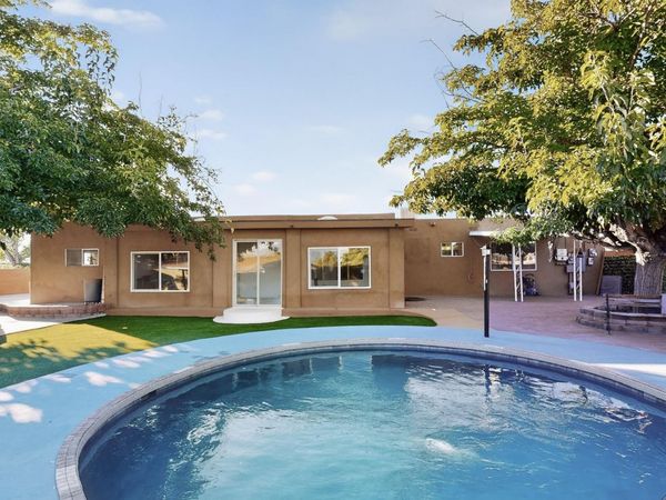 808 Villa Verde Drive SE, Rio Rancho, NM 87124