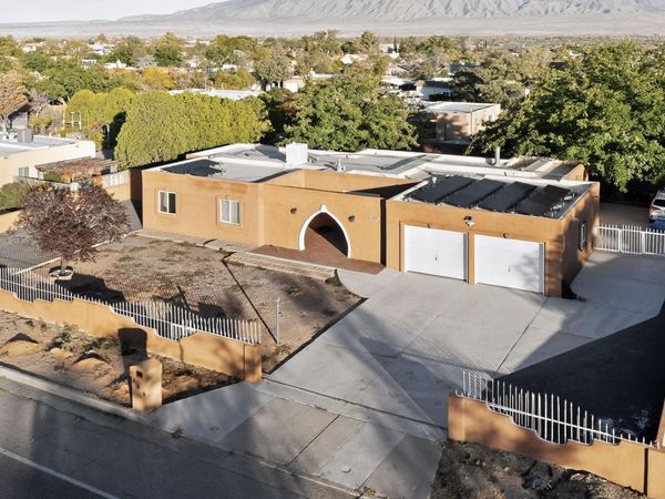 808 Villa Verde Drive SE, Rio Rancho, NM 87124