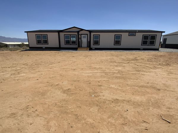 316 Hill Road NE, Rio Rancho, NM 87144