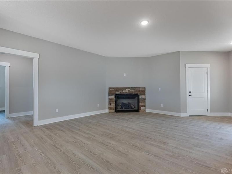 926 Wright Cycle Boulevard, Xenia, OH 45385 Photo 3