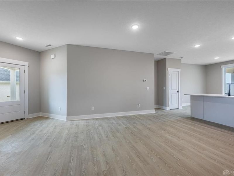 926 Wright Cycle Boulevard, Xenia, OH 45385 Photo 4
