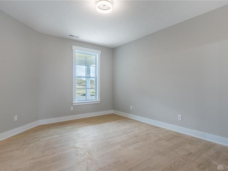 926 Wright Cycle Boulevard, Xenia, OH 45385 Photo 8