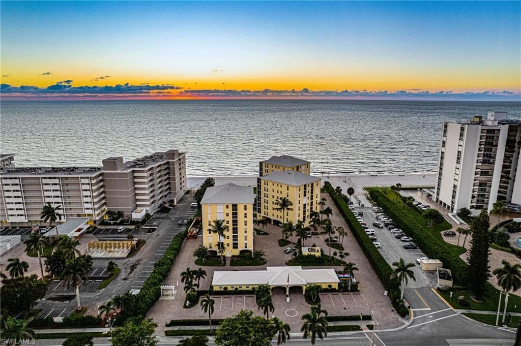 3483 Gulf Shore Blvd N, Unit 105, Naples, FL 34103 Photo