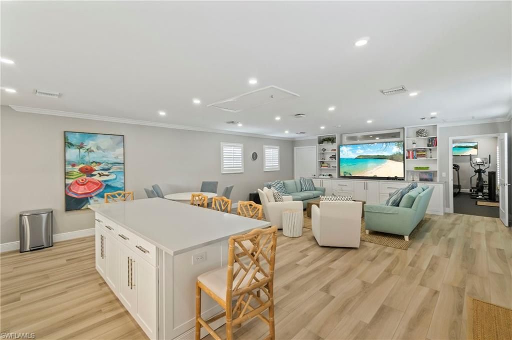 3483 Gulf Shore Blvd N, Unit 105, Naples, FL 34103 Photo