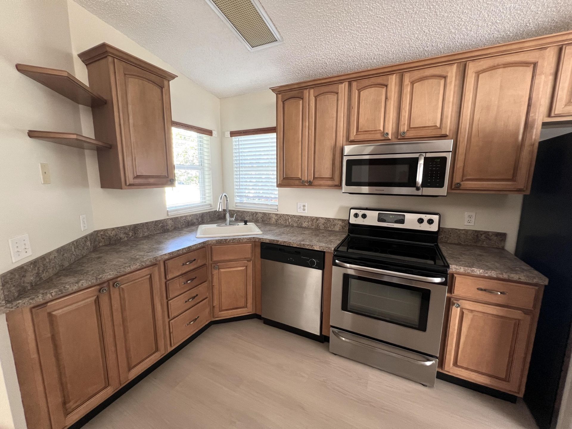 1206 Pine Sage Circle, West Palm Beach, FL 33409 Photo