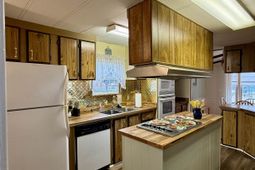 1801 East Lake Dr. photo 4