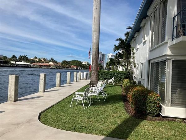 561 Bayshore Dr, Unit 5, Fort Lauderdale, FL 33304