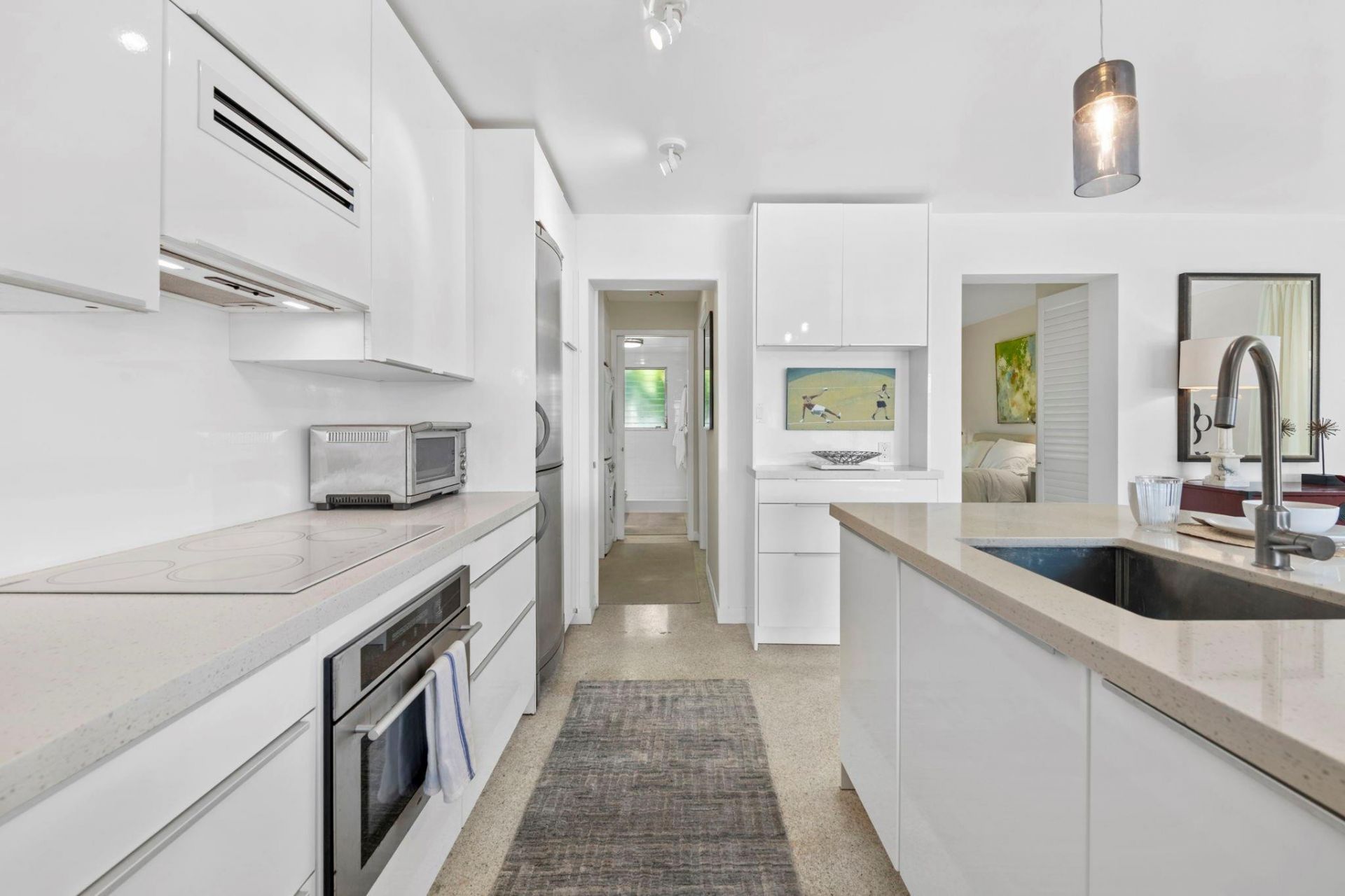 561 Bayshore Drive, Unit 5, Fort Lauderdale, FL 33304 Photo