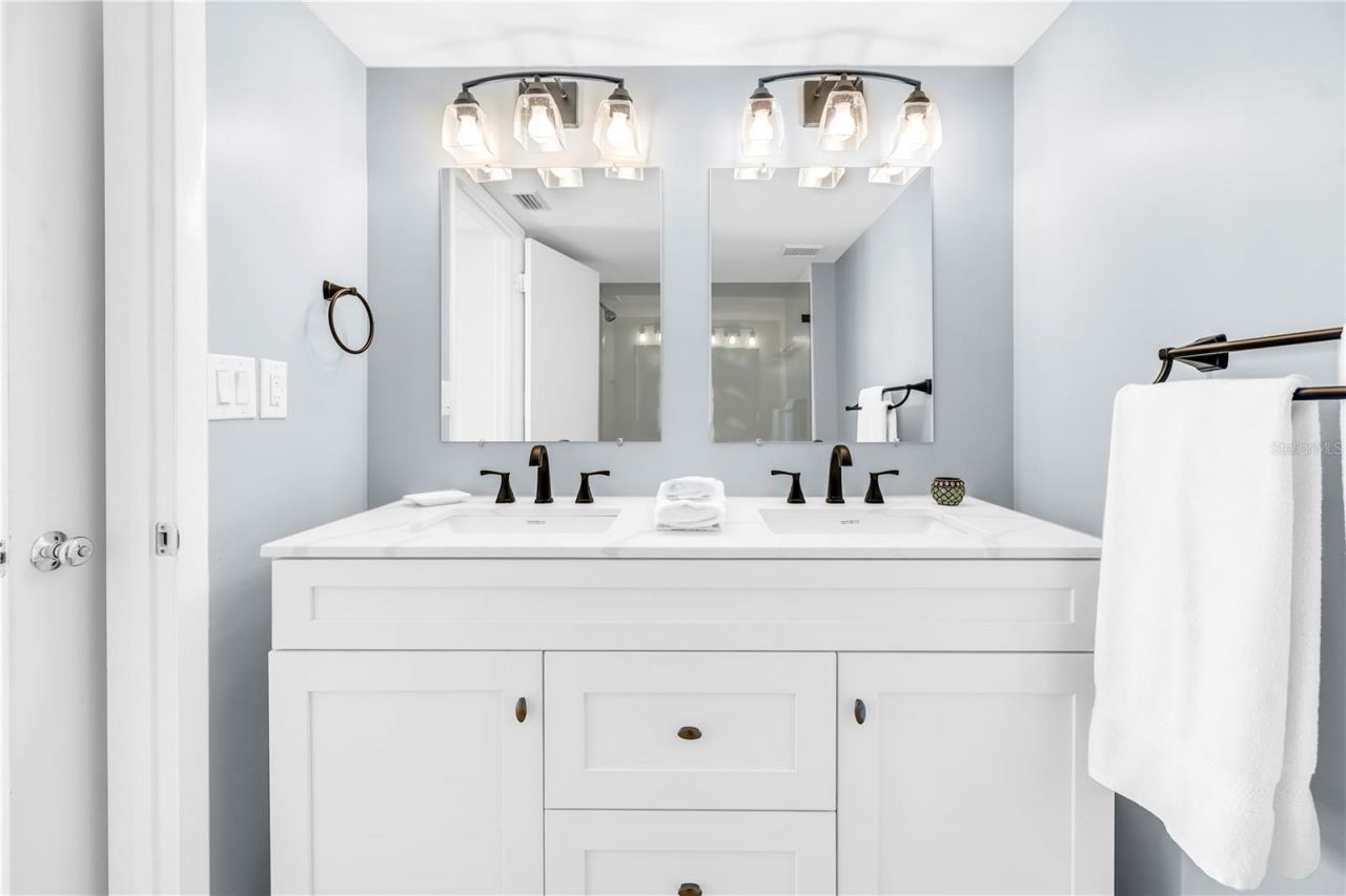 6021 Bahia Del Mar Circle, Unit 540, Saint Petersburg, FL 33715 Photo