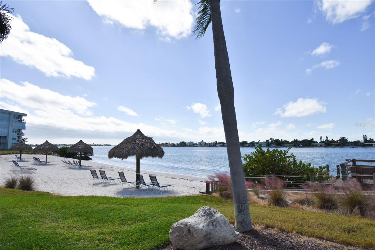 6021 Bahia Del Mar Circle, Unit 540, Saint Petersburg, FL 33715 Photo