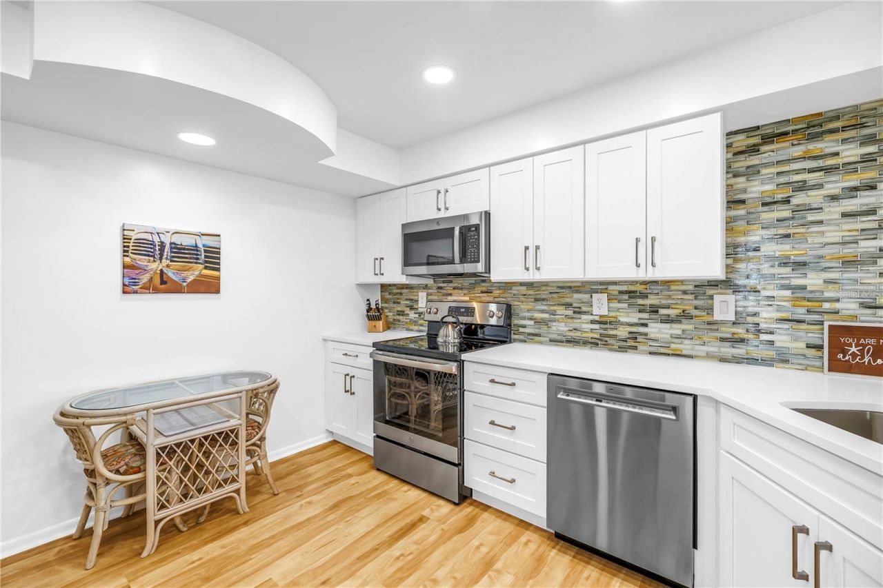 6021 Bahia Del Mar Circle, Unit 540, Saint Petersburg, FL 33715 Photo