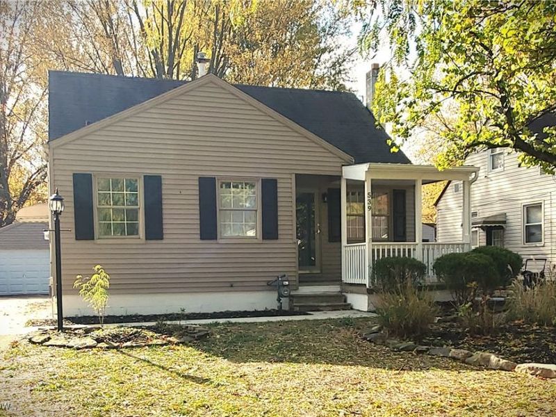 539 Princeton Avenue, Elyria, OH 44035 Photo 2