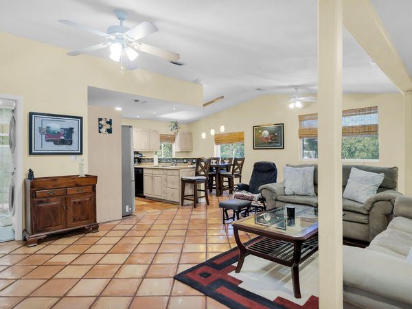 323 Bay view Avenue, KEY LARGO, FL 33037