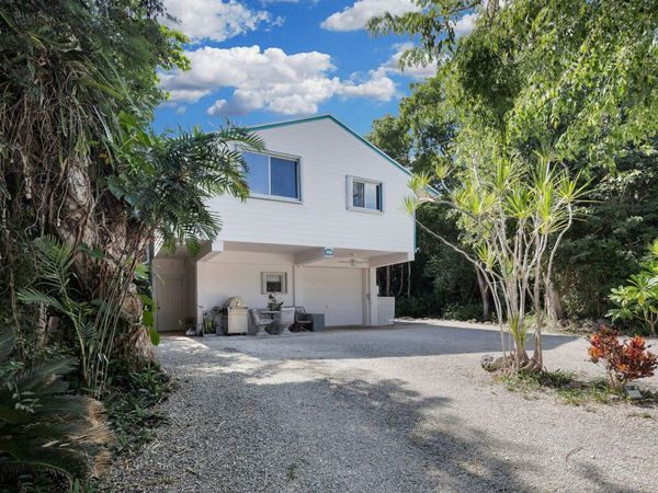 323 Bayview Avenue, KEY LARGO, FL 33037