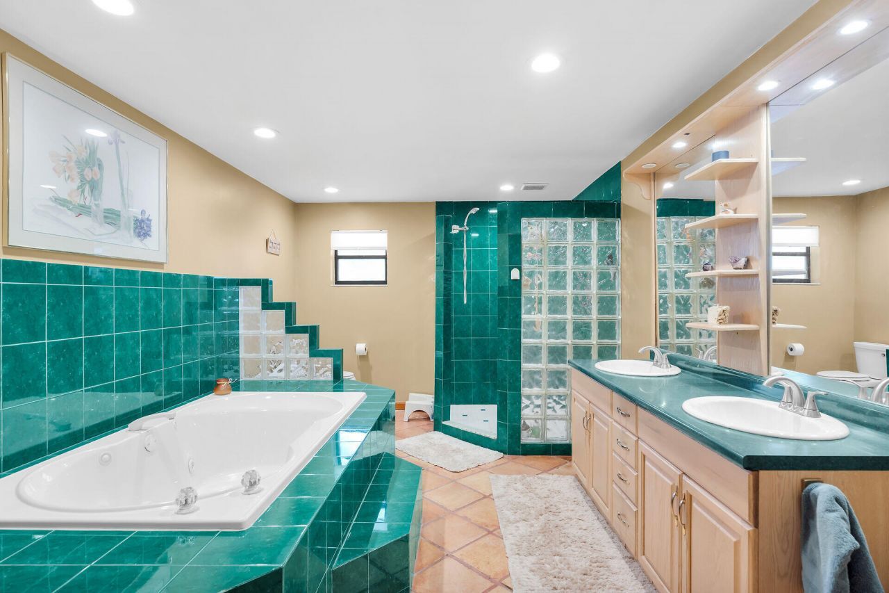 323 Bayview Avenue, Key Largo, FL 33037 Photo