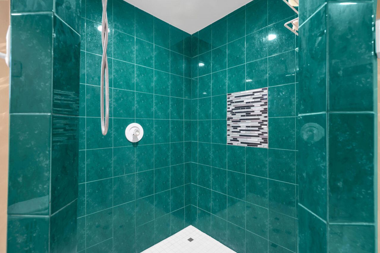 323 Bayview Avenue, Key Largo, FL 33037 Photo