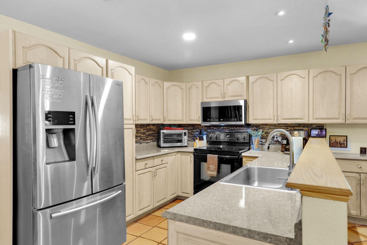 323 Bayview Avenue, Key Largo, FL 33037 Photo