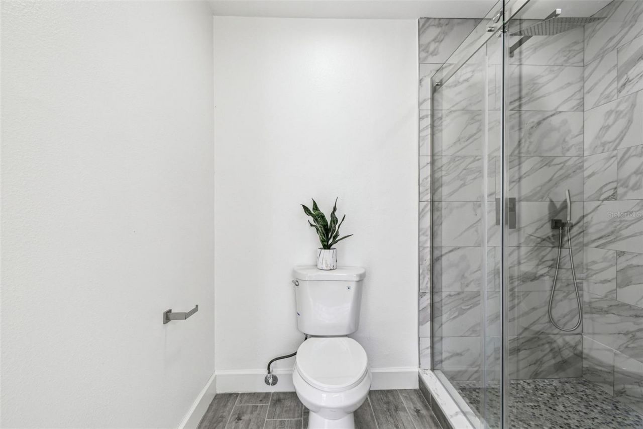 2 S Treasure Drive, Tampa, FL 33609 Photo