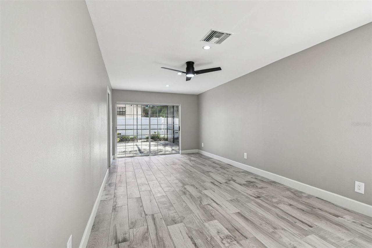 2 S Treasure Drive, Tampa, FL 33609 Photo