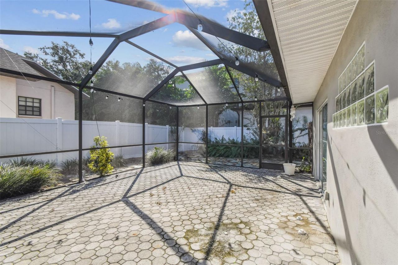 2 S Treasure Drive, Tampa, FL 33609 Photo