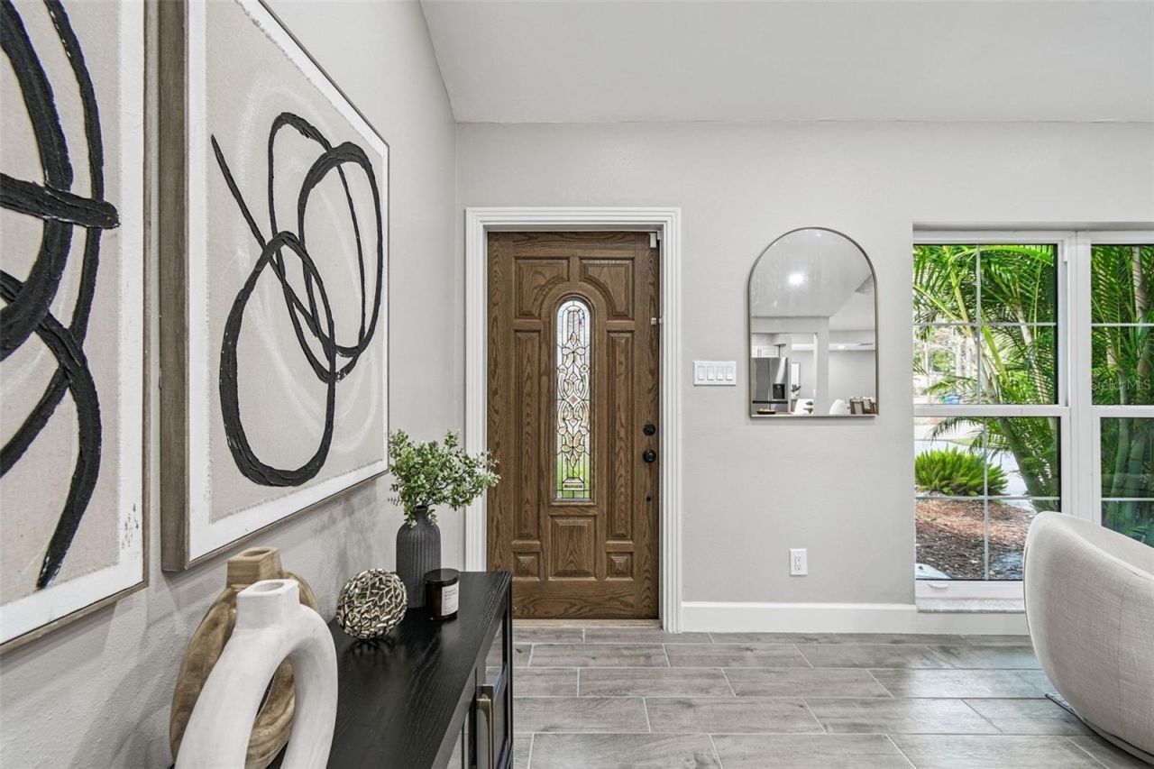 2 S Treasure Drive, Tampa, FL 33609 Photo