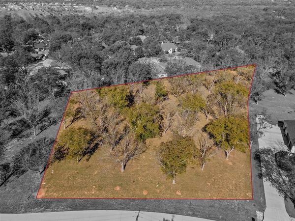 8009 W Landings Road , Granbury, TX 76049
