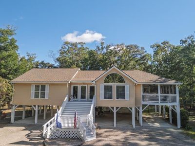 8838 Palmetto Road, Edisto Island, SC 29438