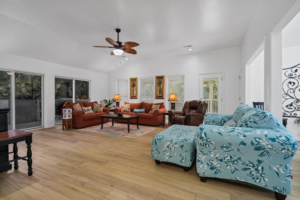 8838 Palmetto Road Photo 10