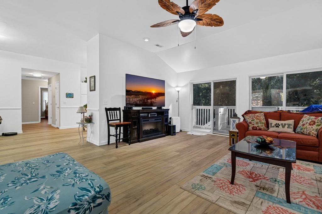 8838 Palmetto Road Photo 9