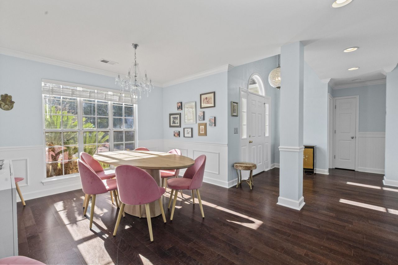 1504 Old Village Drive Photo 10