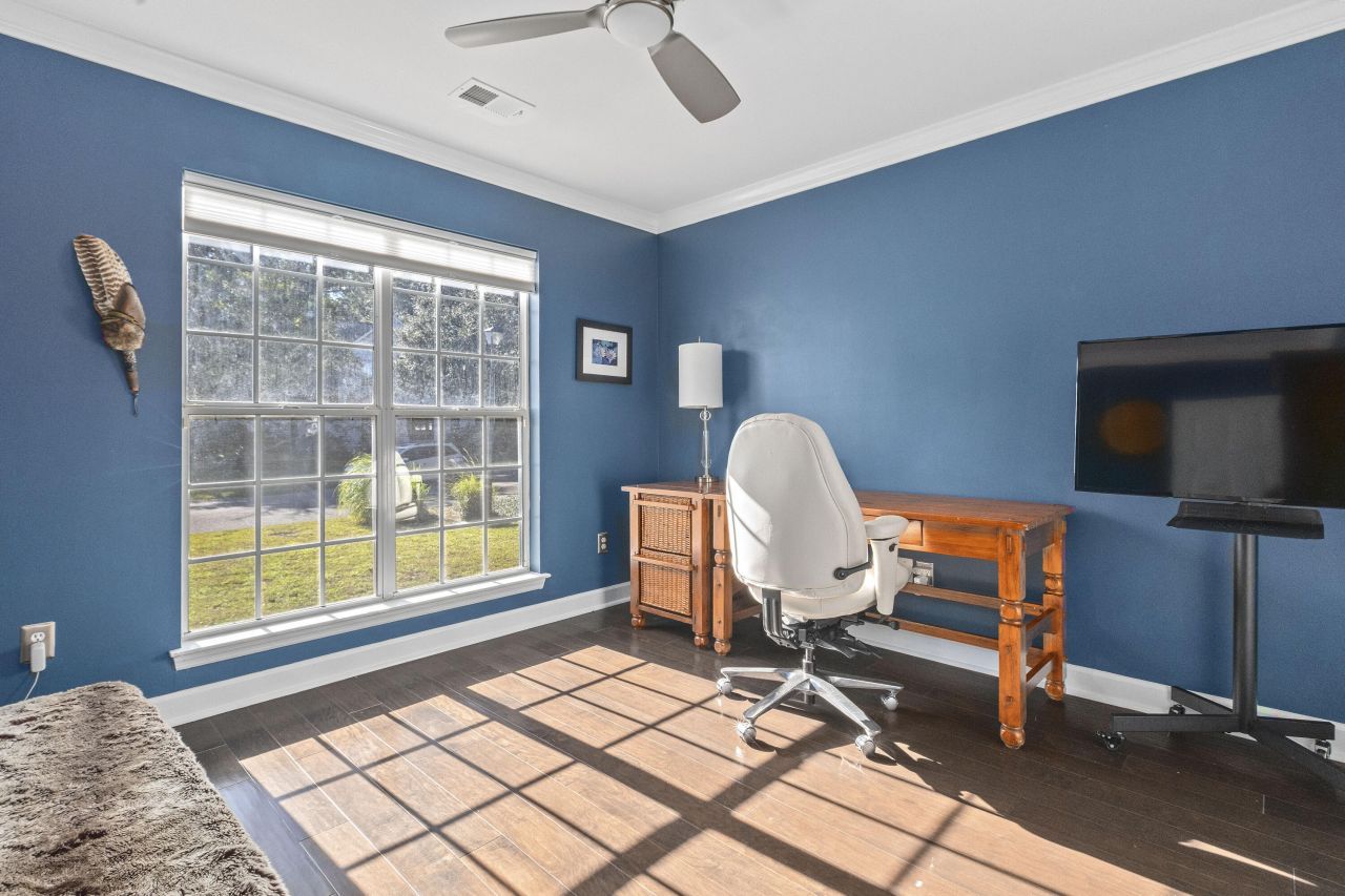 1504 Old Village Drive Photo 30