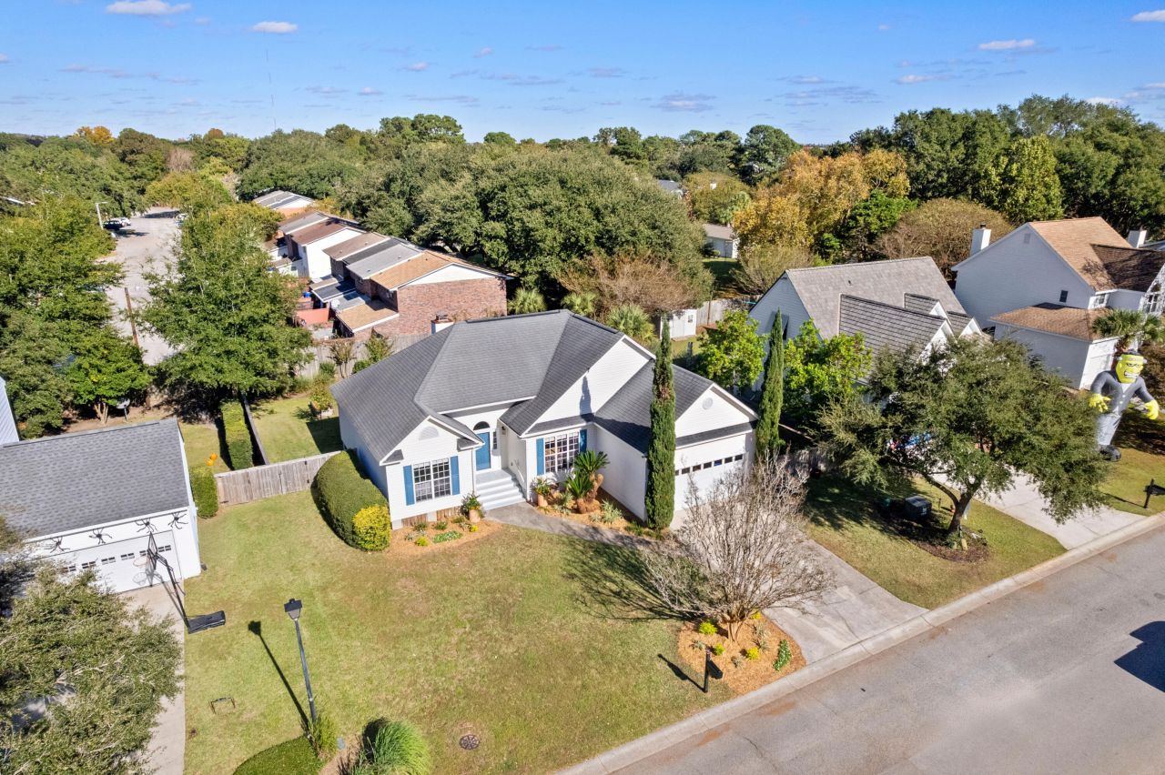 1504 Old Village Drive Photo 40