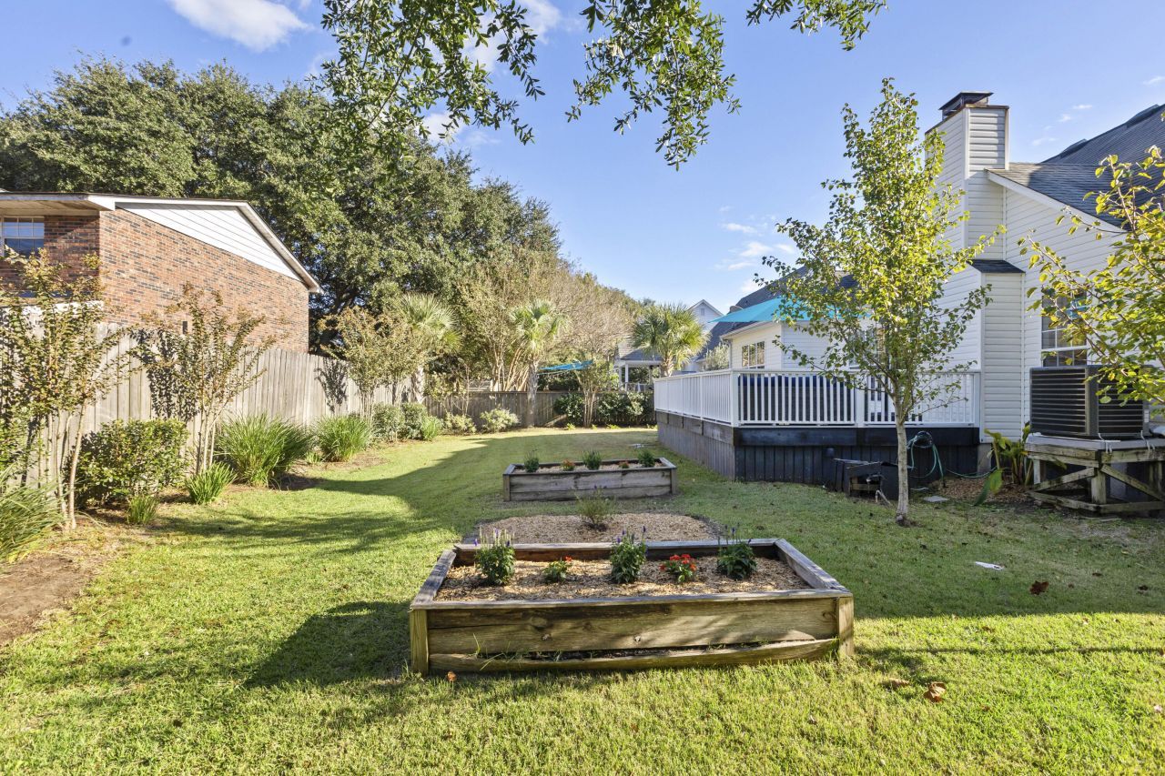 1504 Old Village Drive Photo 41