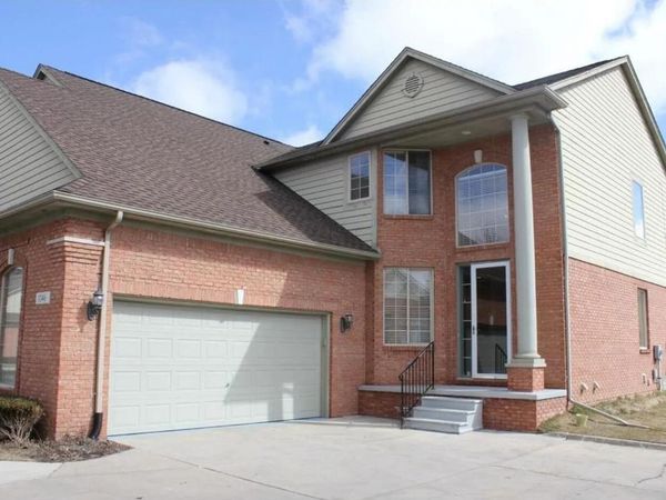 1046 Lorenzo Court, Troy, MI 48085