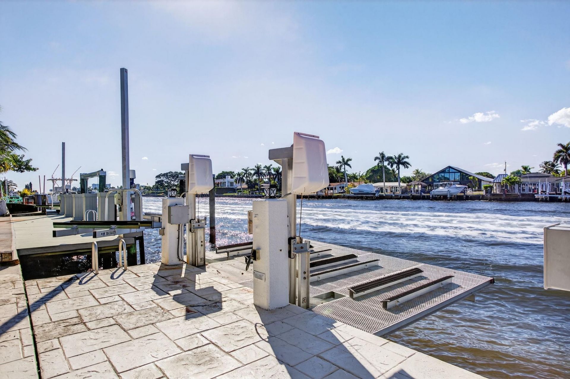 513 S Riverside Dr, Pompano Beach, FL 33062 Photo