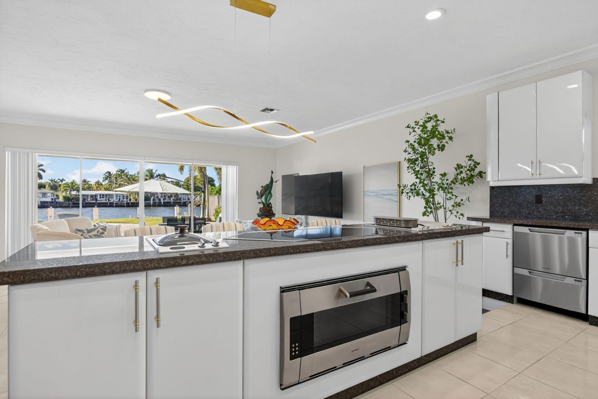 513 S Riverside Dr, Pompano Beach, FL 33062 Photo